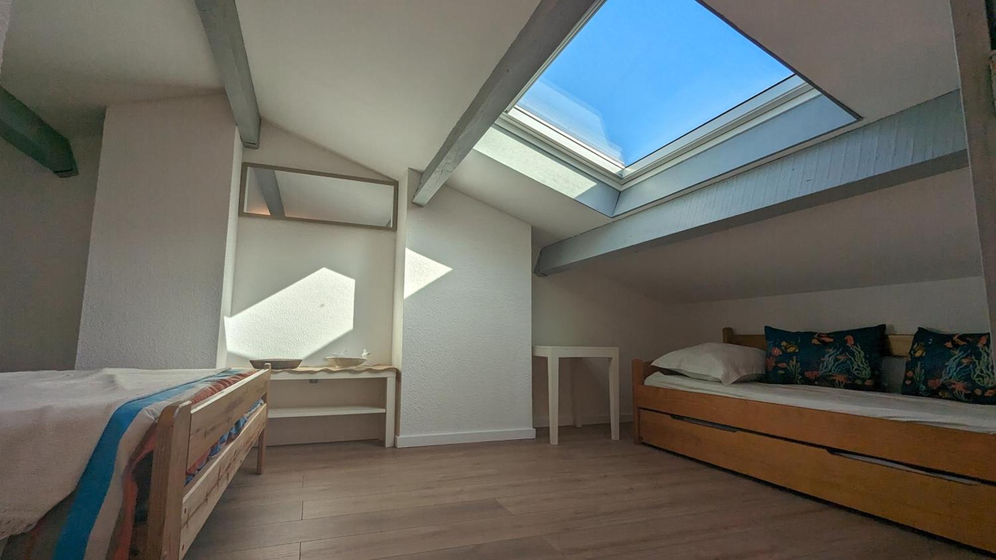 Maisonnette Kalis Calme Avec Climatisation Parking Jardin Cadre Campagne Plages A Pieds 방돌 외부 사진
